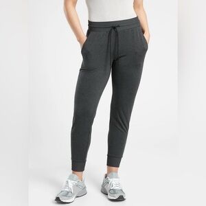 Athleta Women’s Uptempto Lightweight Joggers